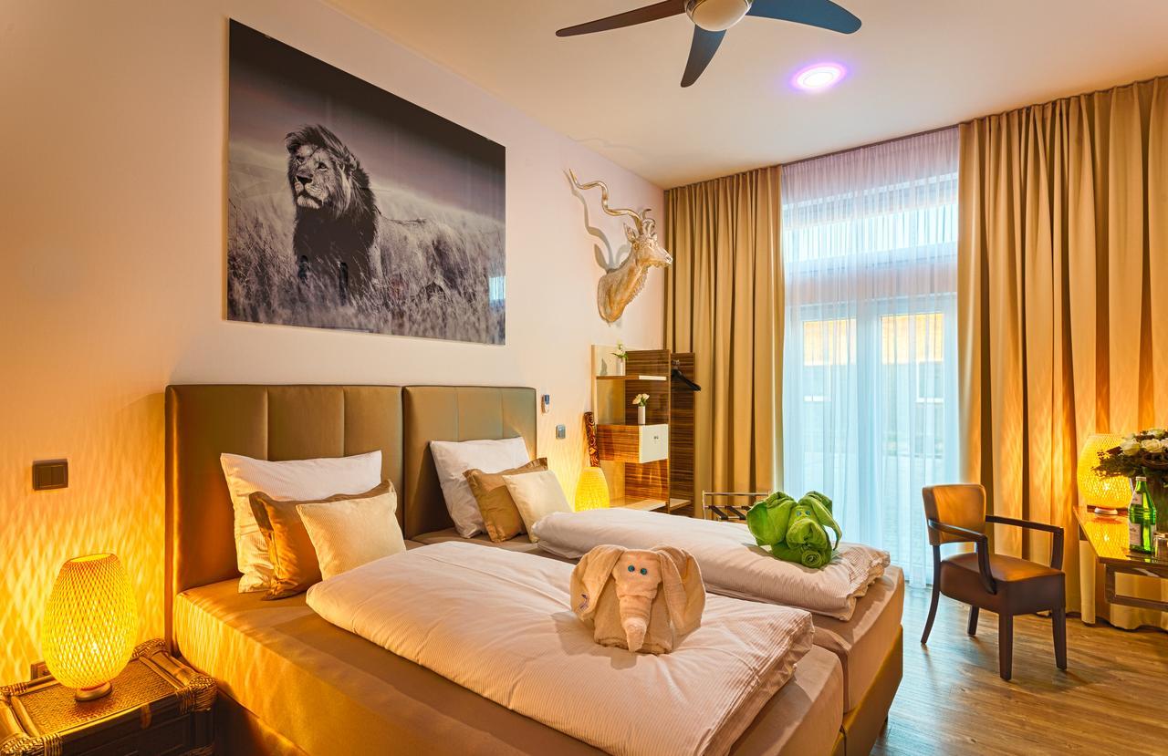 Wuschl Lounge Hotel Kuhbach  Bagian luar foto