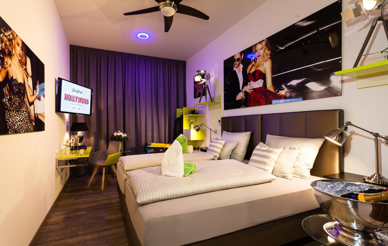 Wuschl Lounge Hotel Kuhbach  Bagian luar foto