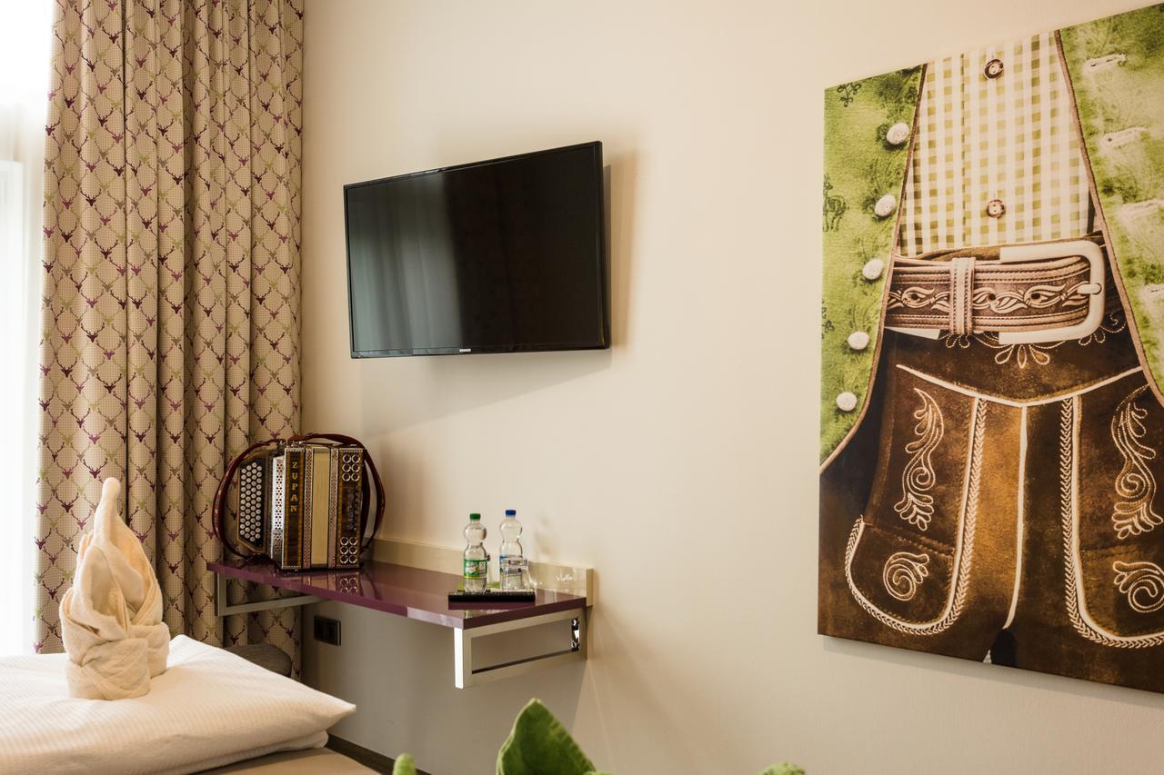 Wuschl Lounge Hotel Kuhbach  Bagian luar foto