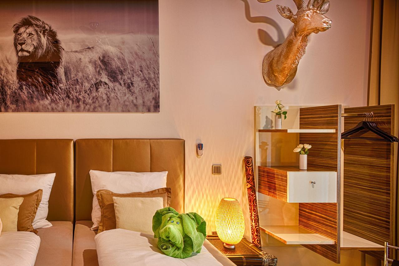 Wuschl Lounge Hotel Kuhbach  Bagian luar foto